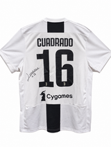 Camiseta Adidas Juventus Primera Equipación 2018/2019 Firmada por Juan Cuadrado - Bianconera - Talla L