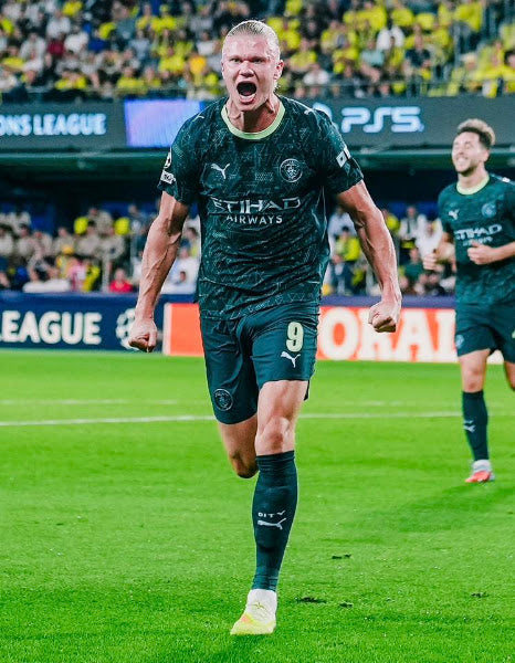 Camiseta Oficial Puma x EA Sports Manchester City FC Fourth Shirt 2025/26 – Edición Especial