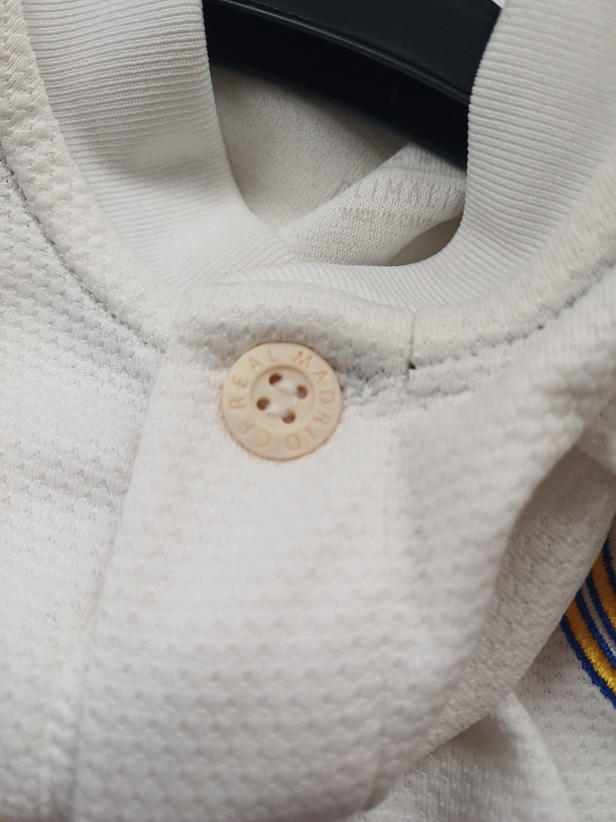 Camiseta Adidas Real Madrid Primera Equipación 2018/2019 Versión Fan - Blanca - Talla M