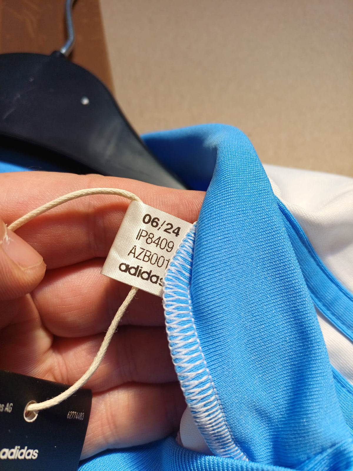 Camiseta Argentina Local Copa América 2024 Adidas Messi #10 Talla L (76 cm Largo) - Código Original IP8409